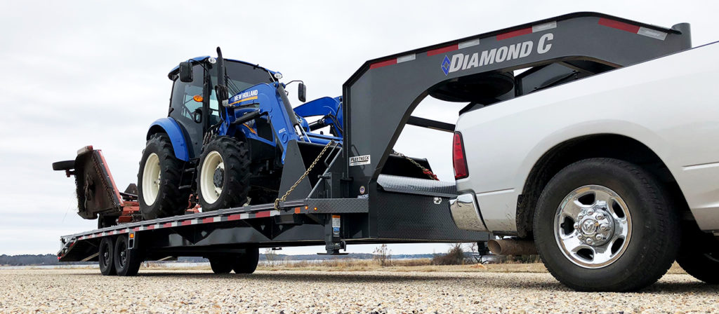 Diamond C FMAX207 Fleetneck Engineered Beam Gooseneck Trailer