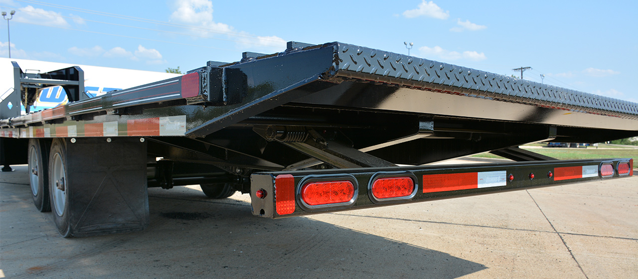 Diamond C FMAX210SS Fleetneck Engineered Beam Gooseneck Trailer