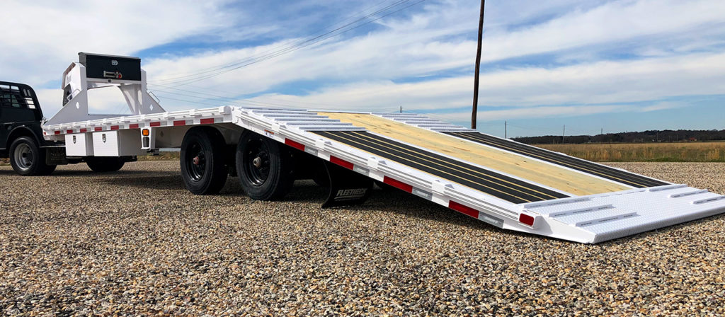 Diamond C FMAX210SS Fleetneck Engineered Beam Gooseneck Trailer