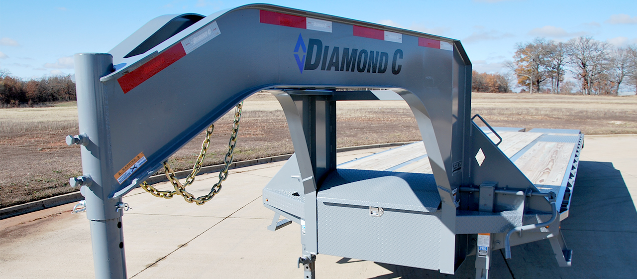 Diamond C FMAX212 Fleetneck Engineered Beam Gooseneck Trailer