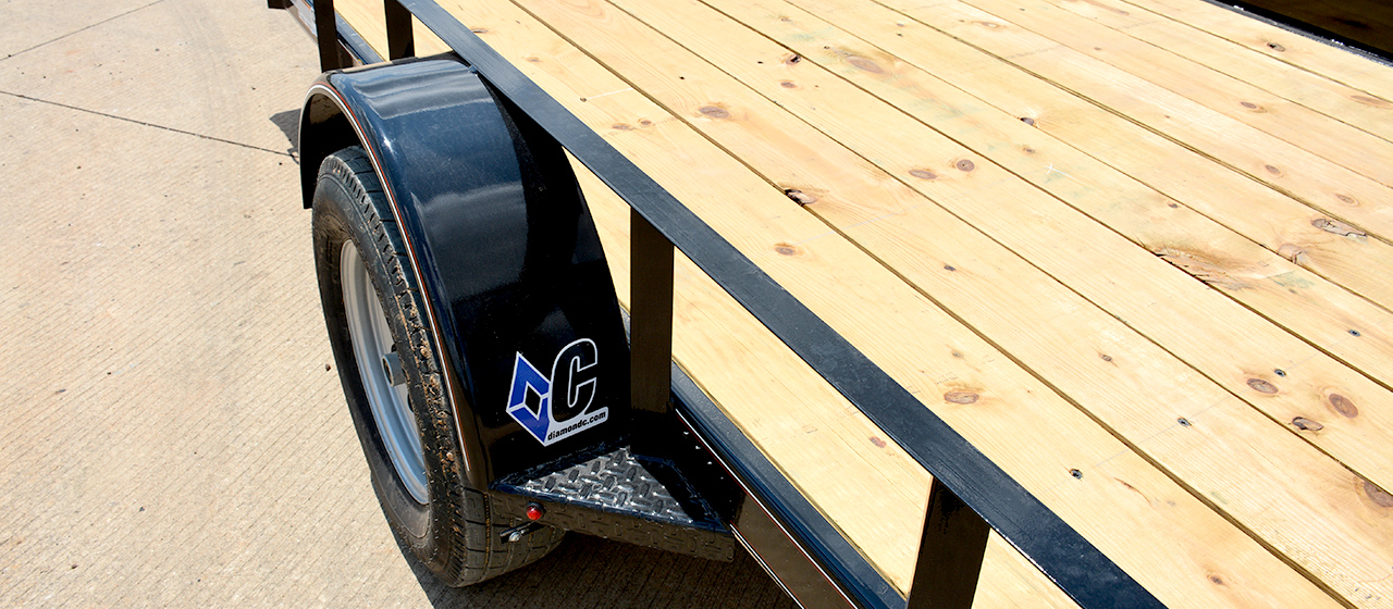 Fenders Tires & Wheels Diamond C Trailers