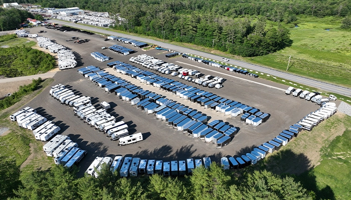Scott's Recreation dealer lot