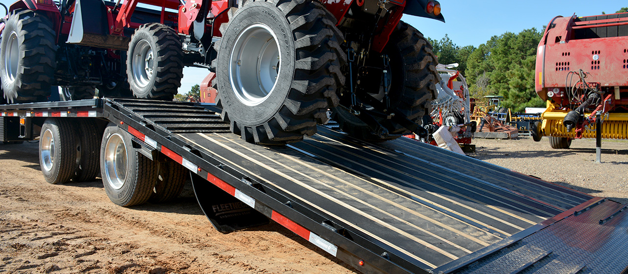 SDX212 Step Deck Trailer Diamond C Trailers