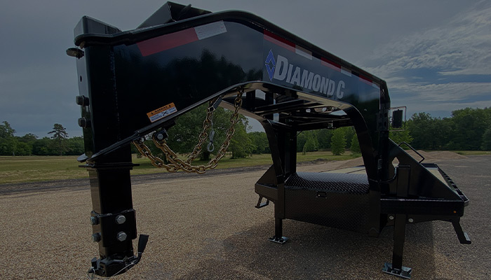 A gooseneck trailer option of a 40K Coupler