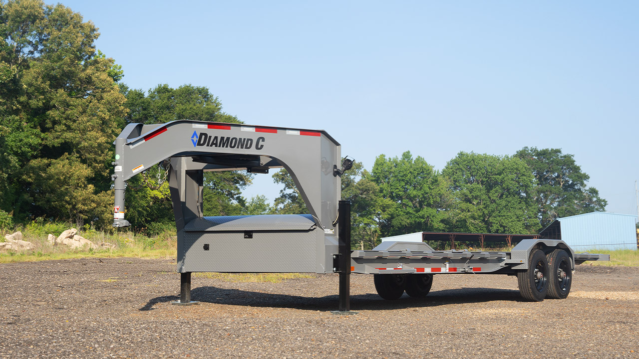 Model HDT-GN Tilt Equipment Trailer with Gooseneck Hitch