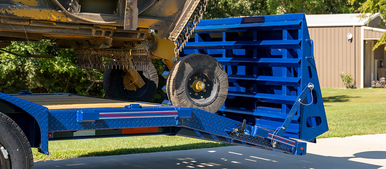 Model LPX Equipment Trailer (with X-Ramp)