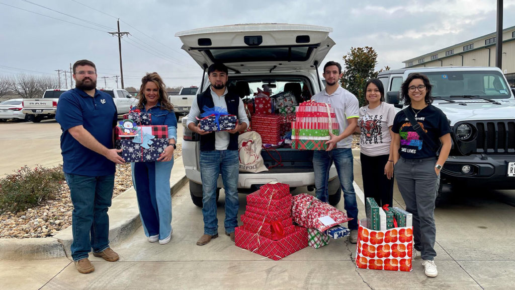 Team DC sponsored Christmas angel trees for Mount Pleasant High School.