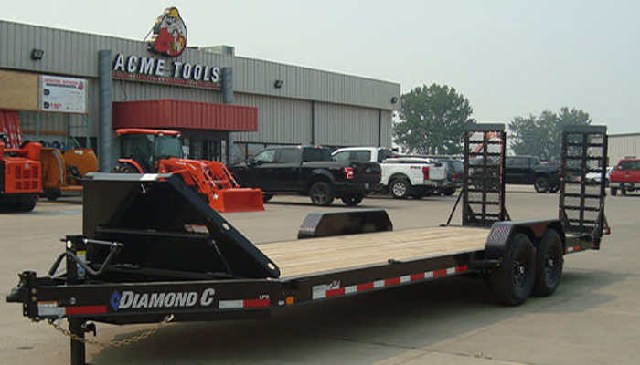 A Diamond C LPX trailer in front of ACME Minot.