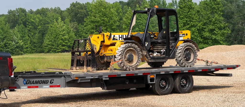 DET-BP Deckover Equipment Trailer Full Bed Tilt